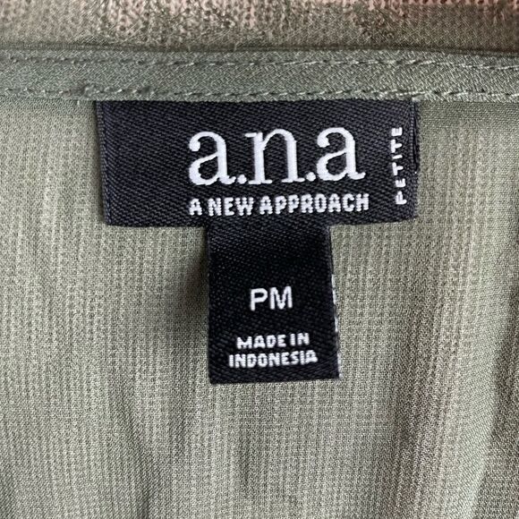 A.n.a Sheer Green Sleeveless Blouse Top Size Petite M EUC - Picture 9 of 9